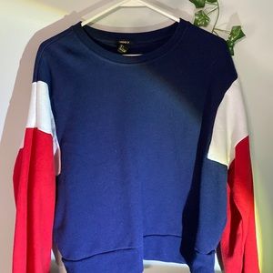 I’ve worn this before and it’s very good quality. It’s thick and super comfy